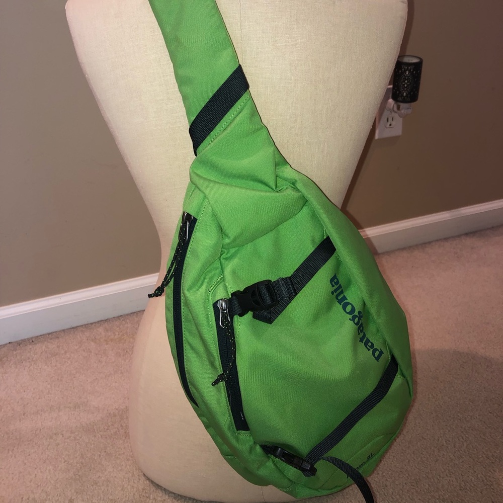Shoulder sling bag